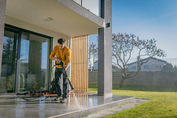 Best Animal Enclosure Cleaning  in Burke Centre, VA